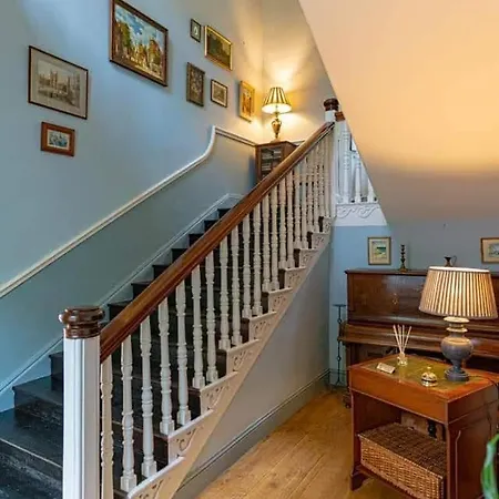 Lissanisky House